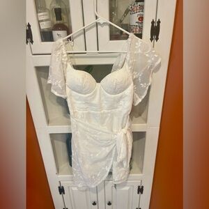 Aphrodite molded bust white dress